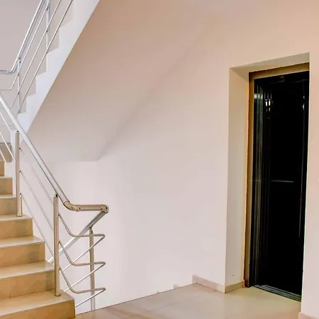 Sea Garden Apart Ahyolu