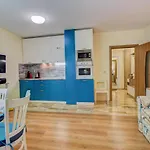 Sea Garden بوموري