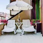 Sea Garden بوموري