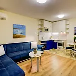 Sea Garden Apartment