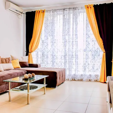 Апартамент Sea Garden Поморие