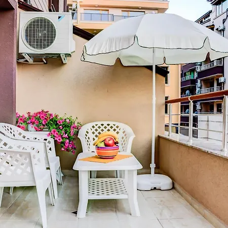 Sea Garden بوموري